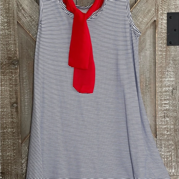 Girls Dress Size 10 Summer Sundress New without tags - Picture 2 of 3